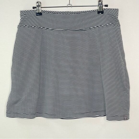 Title nine Pants - Title Nine Striped Poly Spandex Blend Buttah Skort Small #CC
